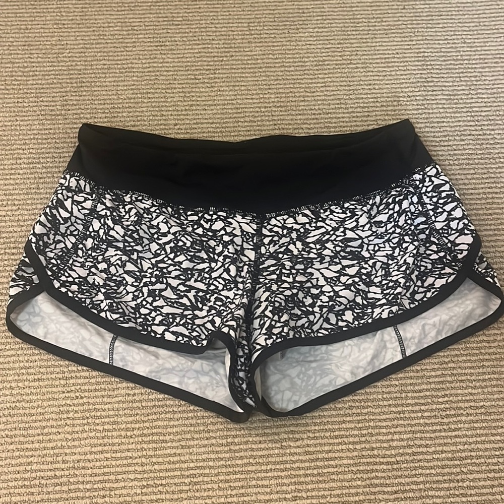 Lululemon Speed Up Low-Rise Lined Short 2.5